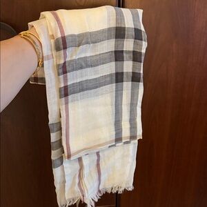 Burberry Cream and Red Wool Scarf